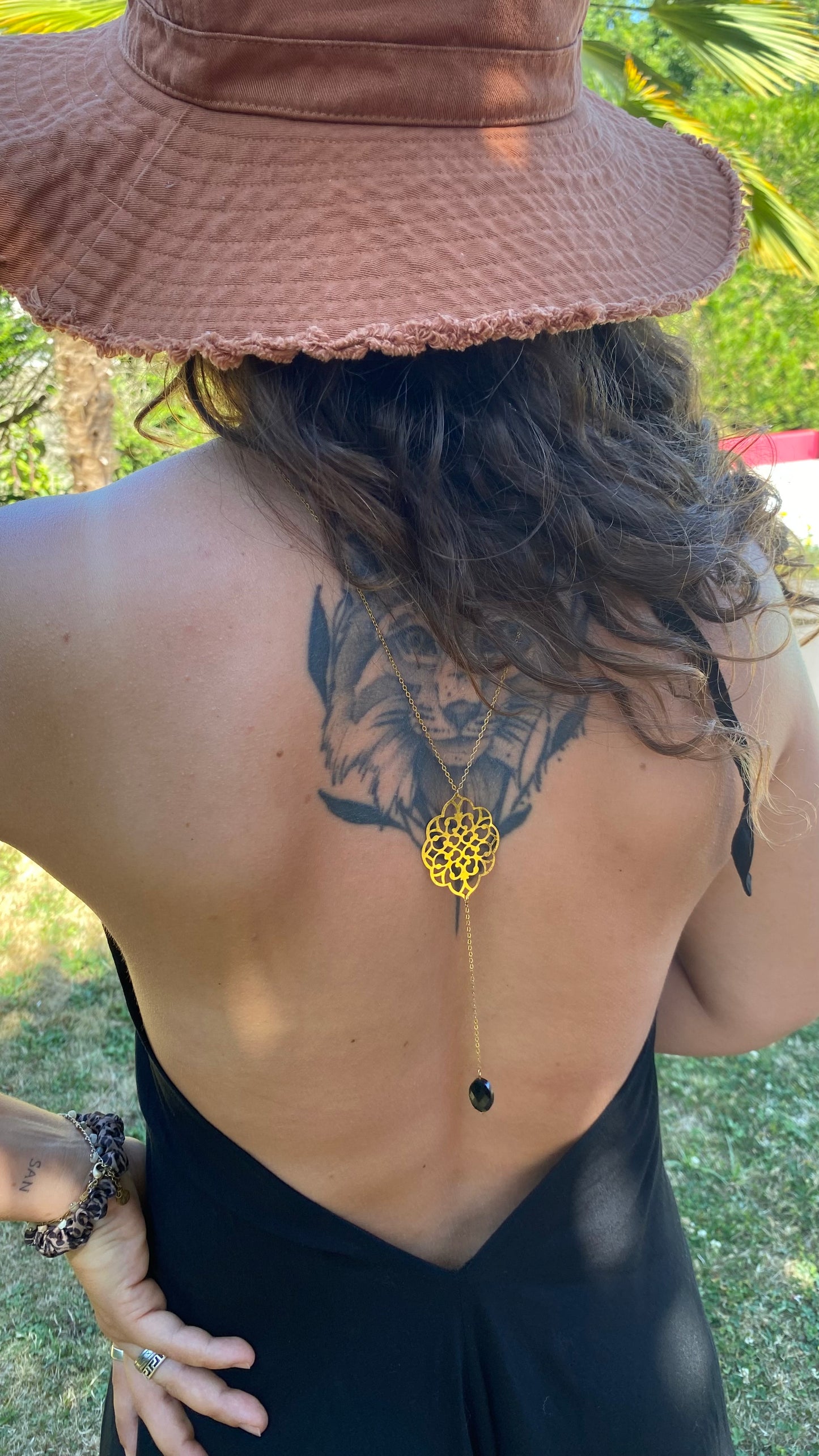 Bijou de dos Meliae